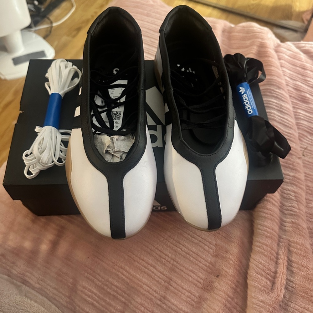 adidas Women's Black and White Shoes NEW NOT WORN